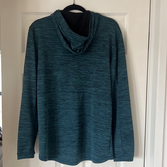 Hurley athletic pull over - Picture 3 of 4